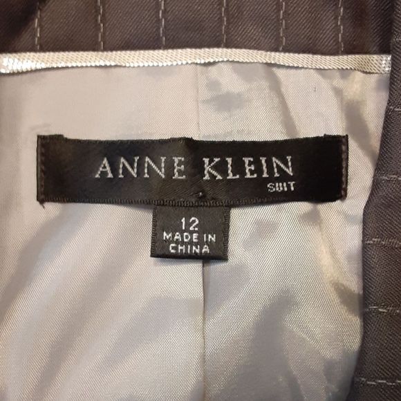 Anne Klein Grey Pin Stripe Skirt Suit - Picture 9 of 10